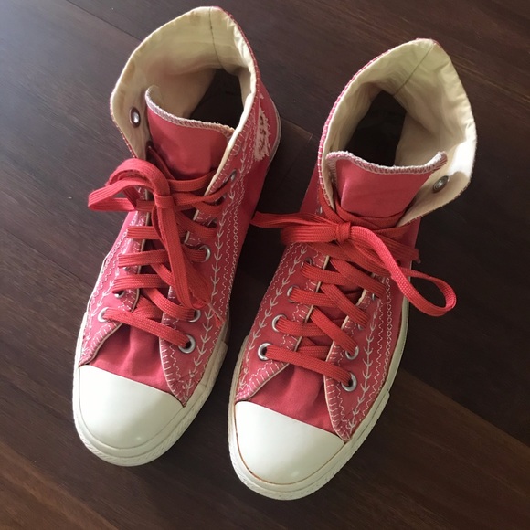 Rare Embroidered Chuck Taylor All Stars - Picture 3 of 8